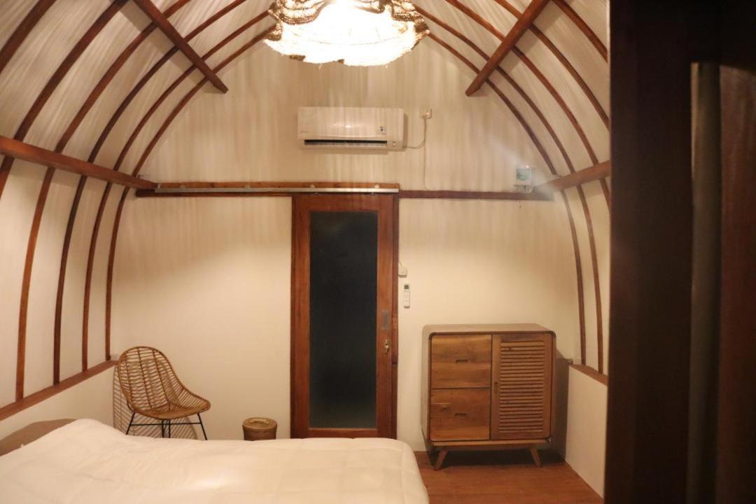 Outside Bungalow Sekongkang Екстериор снимка